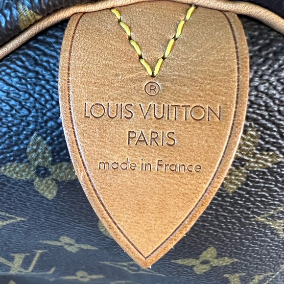 Authentic Louis Vuitton Speedy 35 Monogram ๐ - Picture 5 of 17